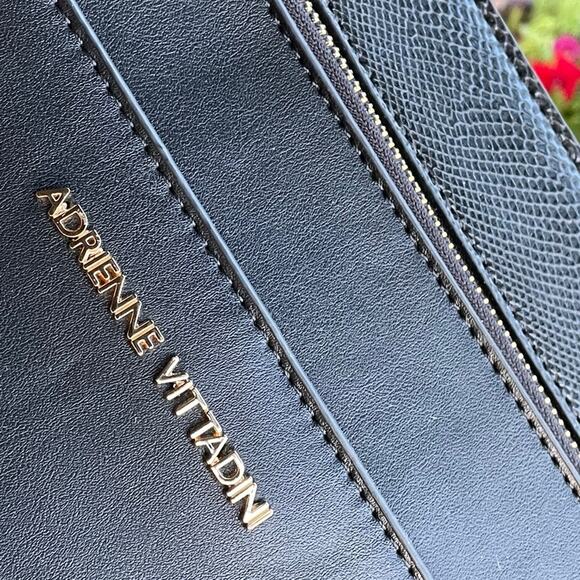 ADRIENNE VITTADINI Black Envelope Clutch or Shoulder Bag Gold Tone chain strap - Picture 3 of 11